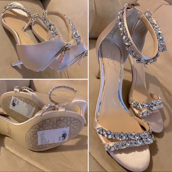 badgley mischka sandals sale